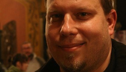 Erdélyi Dániel: Hógolyózás, didergés, forralt bor