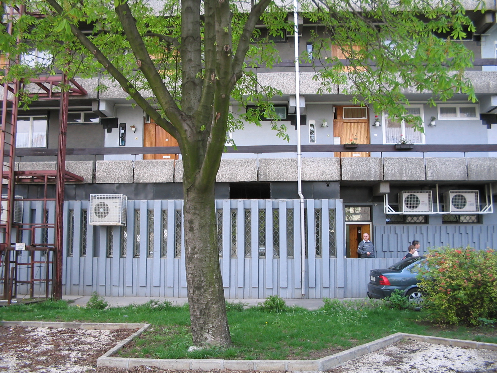 Vác, housing block and its environs